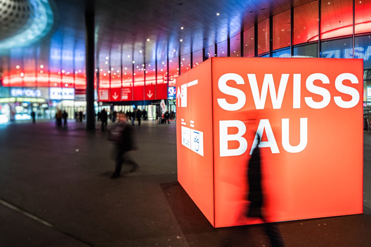 Networking at Swissbau