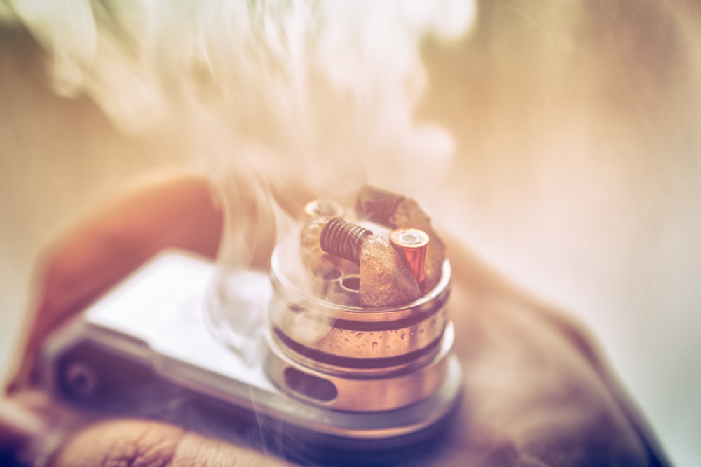 Le Conseil fédéral prévoit une taxe sur les e-cigarettes